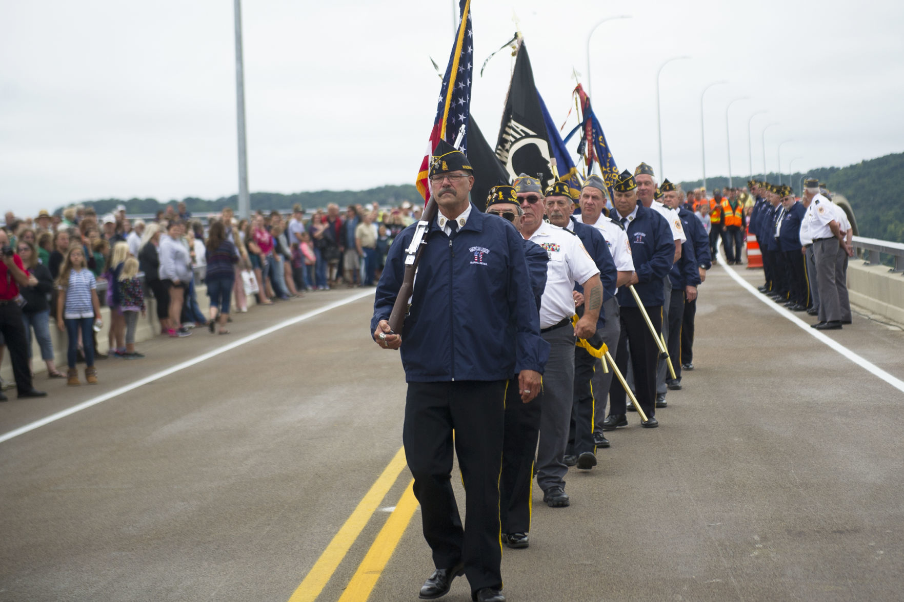 New Winona Bridge 16